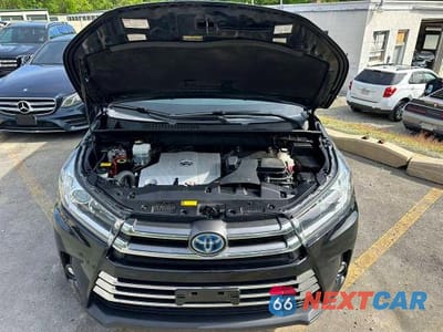 Zdjęcie 6 z 10 samochodu: 2019 TOYOTA HIGHLANDER HYBRID LIMITED VIN:5TDDGRFH9KS054671 - miniatura