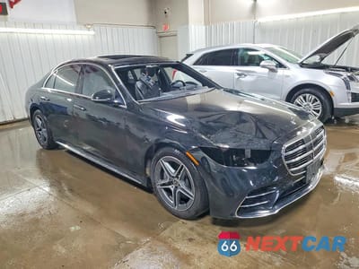 Czwarte zdjęcie samochodu z boku: 2021 MERCEDES-BENZ S 580 4MATIC VIN:W1K6G7GB6MA031023 - miniatura