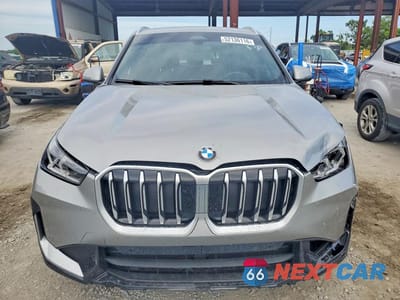 Piąte zdjęcie samochodu w środku: 2026 BMW X1 XDRIVE28I VIN:WBX73EF04T5474215 - miniatura