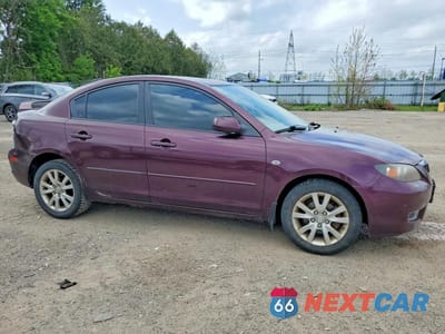 Czwarte zdjęcie samochodu z boku: 2008 MAZDA 3 I VIN:JM1BK32F681833586 - miniatura
