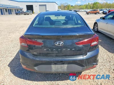 Zdjęcie 6 z 12 samochodu: 2019 HYUNDAI ELANTRA SE VIN:5NPD74LF1KH450248 - miniatura