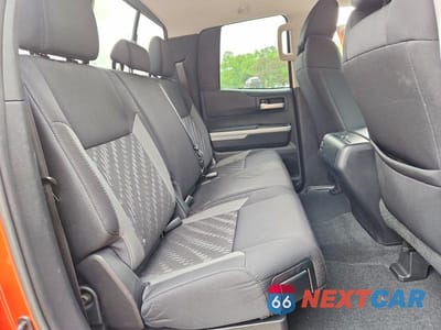 Zdjęcie 10 z 13 samochodu: 2018 TOYOTA TUNDRA SR5 VIN:5TFUY5F17JX727281 - miniatura