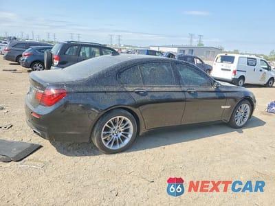 Trzecie zdjęcie samochodu z tyłu: 2013 BMW 750 XI VIN:WBAYB6C59DD224032 - miniatura