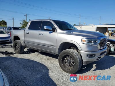 Czwarte zdjęcie samochodu z boku: 2021 RAM 1500 LIMITED VIN:1C6SRFHT2MN675235 - miniatura