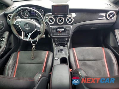 Zdjęcie 8 z 12 samochodu: 2014 MERCEDES-BENZ CLA 45 AMG VIN:WDDSJ5CB3EN090325 - miniatura