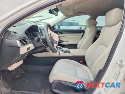 Zdjęcie 7 z 12 samochodu: 2022 HONDA ACCORD LX VIN:1HGCV1F12NA033265 - miniatura