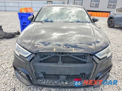 Piąte zdjęcie samochodu w środku: 2018 AUDI A3 PREMIUM PLUS VIN:WAUJ8GFFXJ1019309 - miniatura