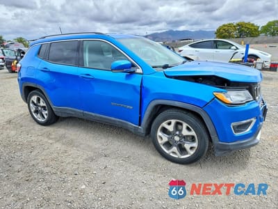 Czwarte zdjęcie samochodu z boku: 2020 JEEP COMPASS LIMITED VIN:3C4NJCCB0LT102360 - miniatura