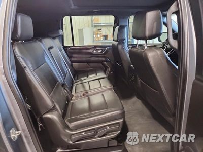 Zdjęcie 11 z 13 samochodu: 2021 CHEVROLET SUBURBAN K1500 LT VIN:1GNSKCKD9MR171469 - miniatura