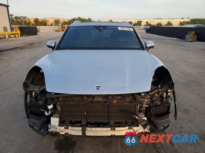 Piąte zdjęcie samochodu w środku: 2019 PORSCHE CAYENNE VIN:WP1AA2AY1KDA11410 - miniatura