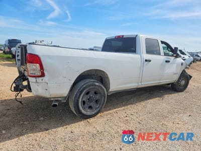 Trzecie zdjęcie samochodu z tyłu: 2022 DODGE RAM 3500 VIN:3C63R2GL2NG276477 - miniatura