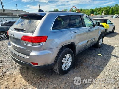 Trzecie zdjęcie samochodu z tyłu: 2017 JEEP GRAND CHEROKEE LAREDO VIN:1C4RJFAG2HC683266 - miniatura