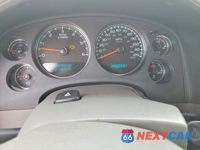 Zdjęcie 9 z 13 samochodu: 2008 CHEVROLET SUBURBAN C1500 LS VIN:1GNFC16098R270762 - miniatura