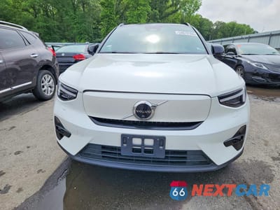 Piąte zdjęcie samochodu w środku: 2023 VOLVO XC40 RECHARGE ULTIMATE VIN:YV4ED3UMXP2023337 - miniatura