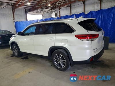 Drugie zdjęcie samochodu z przodu: 2019 TOYOTA HIGHLANDER XLE VIN:5TDJZRFHXKS600259 - miniatura