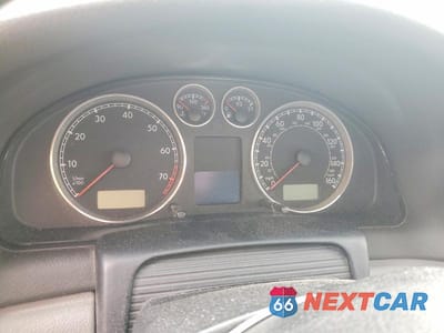 Zdjęcie 9 z 12 samochodu: 2002 VOLKSWAGEN PASSAT GLS VIN:WVWPD63B92P368223 - miniatura