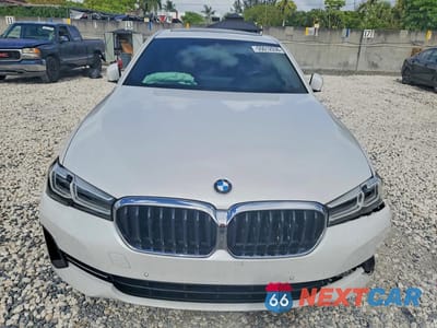 Piąte zdjęcie samochodu w środku: 2021 BMW 530 I VIN:WBA53BH03MWW99105 - miniatura