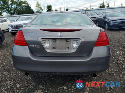 Zdjęcie 6 z 12 samochodu: 2006 HONDA ACCORD EX VIN:1HGCM65506A021203 - miniatura