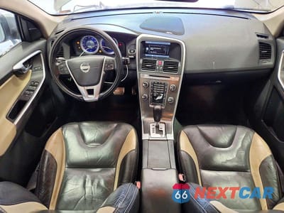 Zdjęcie 8 z 13 samochodu: 2012 VOLVO XC60 T6 VIN:YV4902DZ4C2257843 - miniatura