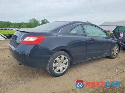 Trzecie zdjęcie samochodu z tyłu: 2008 HONDA CIVIC LX VIN:2HGFG12678H554464 - miniatura