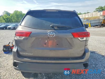 Zdjęcie 6 z 14 samochodu: 2019 TOYOTA HIGHLANDER LE VIN:5TDZARFH4KS044573 - miniatura