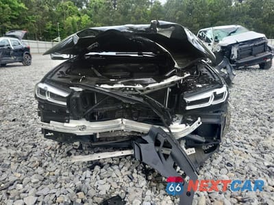 Piąte zdjęcie samochodu w środku: 2022 BMW 530 I VIN:WBA53BH00NCK22893 - miniatura