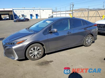 2020 TOYOTA PRIUS PRIME LE JTDKARFP2L3146286 - główne zdjęcie licytacji z USA - miniatura