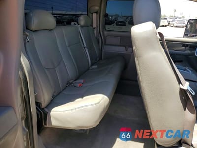 Zdjęcie 10 z 12 samochodu: 2007 CHEVROLET SILVERADO K2500 HEAVY DUTY VIN:1GCHK29D37E110892 - miniatura