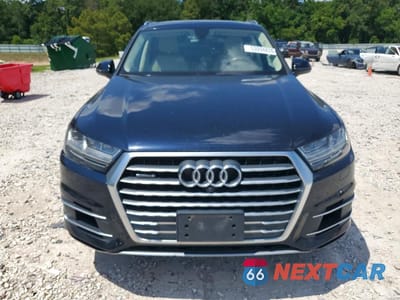 Piąte zdjęcie samochodu w środku: 2018 AUDI Q7 PREMIUM PLUS VIN:WA1LAAF7XJD004386 - miniatura