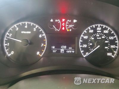 Zdjęcie 9 z 12 samochodu: 2017 NISSAN SENTRA S VIN:3N1AB7AP3HY213810 - miniatura