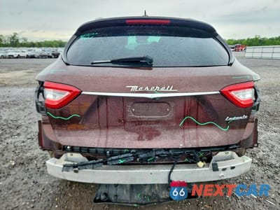 Zdjęcie 6 z 12 samochodu: 2017 MASERATI LEVANTE S VIN:ZN661YUA0HX222726 - miniatura