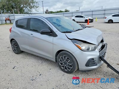Czwarte zdjęcie samochodu z boku: 2018 CHEVROLET SPARK LS VIN:KL8CB6SA0JC435416 - miniatura