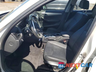 Zdjęcie 7 z 12 samochodu: 2015 BMW X1 XDRIVE28I VIN:WBAVL1C54FVY37207 - miniatura