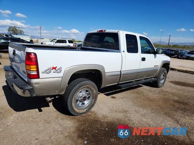 Trzecie zdjęcie samochodu z tyłu: 2000 GMC NEW SIERRA K2500 VIN:1GTGK29U2YZ112848 - miniatura