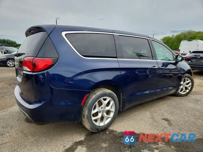 Trzecie zdjęcie samochodu z tyłu: 2017 CHRYSLER PACIFICA TOURING L VIN:2C4RC1BG7HR788436 - miniatura