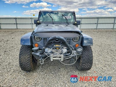 Piąte zdjęcie samochodu w środku: 2007 JEEP WRANGLER SAHARA VIN:1J4GA59167L123079 - miniatura
