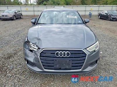 Piąte zdjęcie samochodu w środku: 2018 AUDI A3 PREMIUM VIN:WAUB8GFF6J1004178 - miniatura