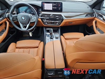 Zdjęcie 8 z 13 samochodu: 2021 BMW 530 XI VIN:WBA13BJ02MCF71192 - miniatura
