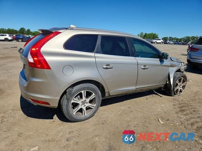 Trzecie zdjęcie samochodu z tyłu: 2015 VOLVO XC60 T6 PREMIER VIN:YV4902RK6F2651764 - miniatura