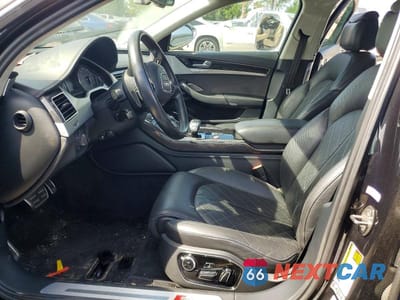 Zdjęcie 7 z 12 samochodu: 2014 AUDI S8 QUATTRO VIN:WAUD2AFD4EN002417 - miniatura
