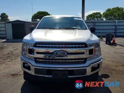 Piąte zdjęcie samochodu w środku: 2018 FORD F150 SUPERCREW VIN:1FTEW1CP1JFB37904 - miniatura