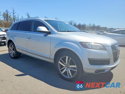 Czwarte zdjęcie samochodu z boku: 2015 AUDI Q7 PREMIUM PLUS VIN:WA1LGAFE1FD020481 - miniatura