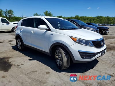 Czwarte zdjęcie samochodu z boku: 2016 KIA SPORTAGE LX VIN:KNDPBCAC1G7849624 - miniatura