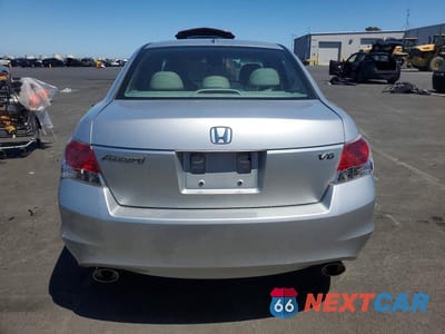 Zdjęcie 6 z 12 samochodu: 2010 HONDA ACCORD EXL VIN:1HGCP3F84AA020109 - miniatura