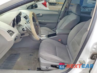 Zdjęcie 7 z 13 samochodu: 2010 CHEVROLET MALIBU LS VIN:1G1ZA5EK2A4140811 - miniatura