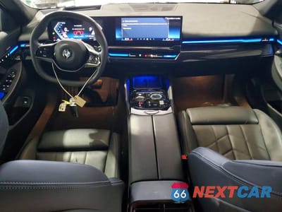 Zdjęcie 8 z 12 samochodu: 2025 BMW 530 XI VIN:WBA53FJ01SCT20361 - miniatura