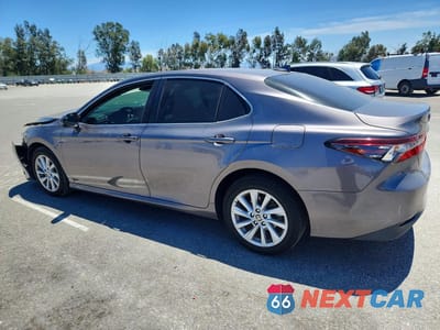 Drugie zdjęcie samochodu z przodu: 2023 TOYOTA CAMRY LE VIN:4T1C11AK8PU081702 - miniatura