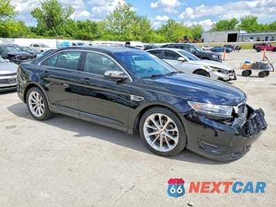 Czwarte zdjęcie samochodu z boku: 2018 FORD TAURUS LIMITED VIN:1FAHP2J89JG128668 - miniatura