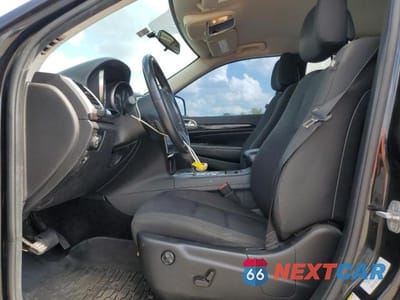 Zdjęcie 7 z 13 samochodu: 2012 JEEP GRAND CHEROKEE LAREDO VIN:1C4RJEAG1CC360250 - miniatura