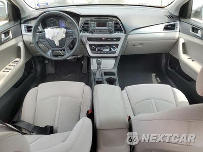 Zdjęcie 8 z 12 samochodu: 2015 HYUNDAI SONATA SE VIN:5NPE24AF0FH004703 - miniatura
